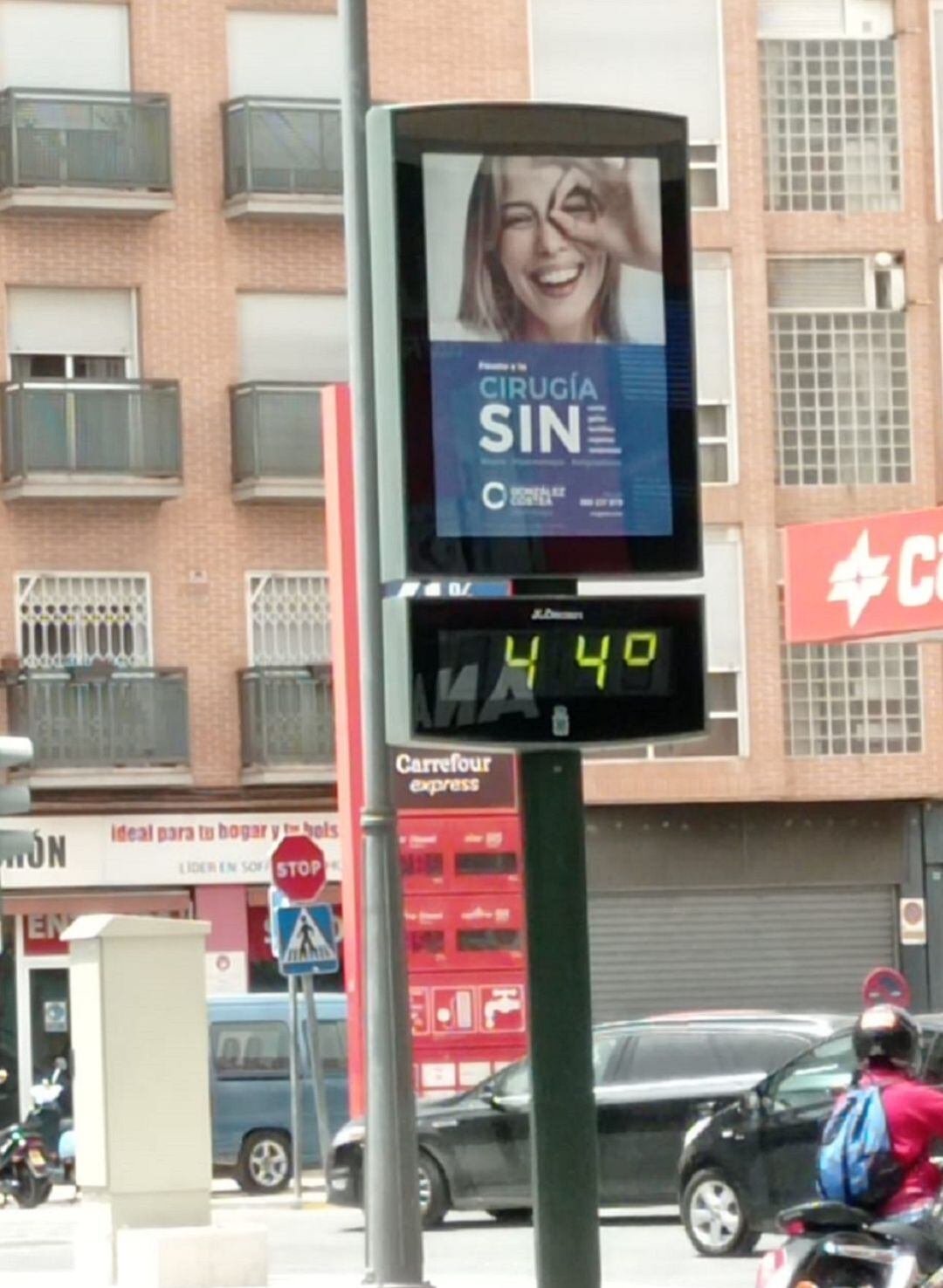 La Región de Murcia vive el día mas caluroso del año: 44,2 grados en en Observatorio de la AEMET en Murcia