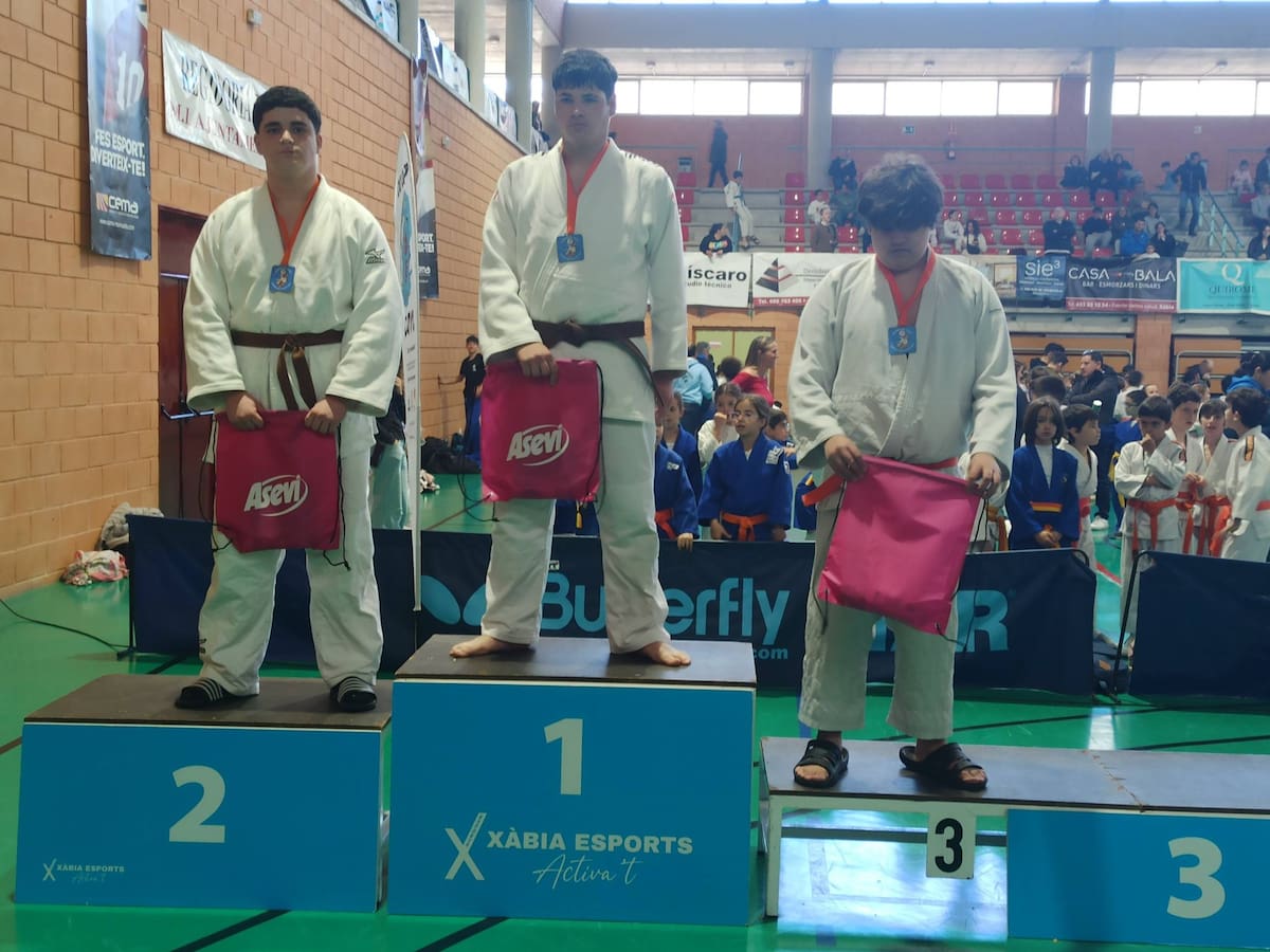 El judo CAMV brilla en Xabia