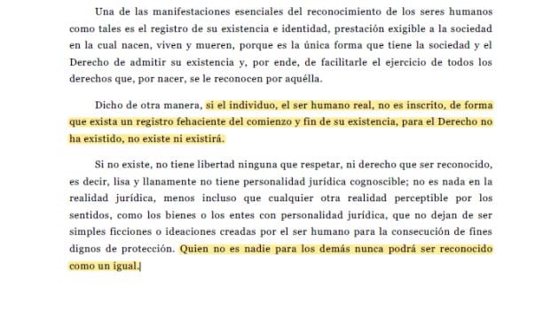 Parte del auto que reconoce el derecho de la menor migrante a ser inscrita en el Registro Civil de Montilla