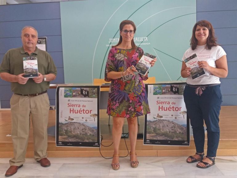 La delegada de Medioambiente, Inmaculada Oria, durante la presentación de la guía