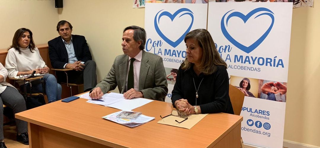 El partido se ha reunido con asociaciones de todo el municipio