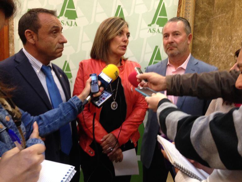 Honorato Meneses, Milagros Marcos y Donaciano Dujo