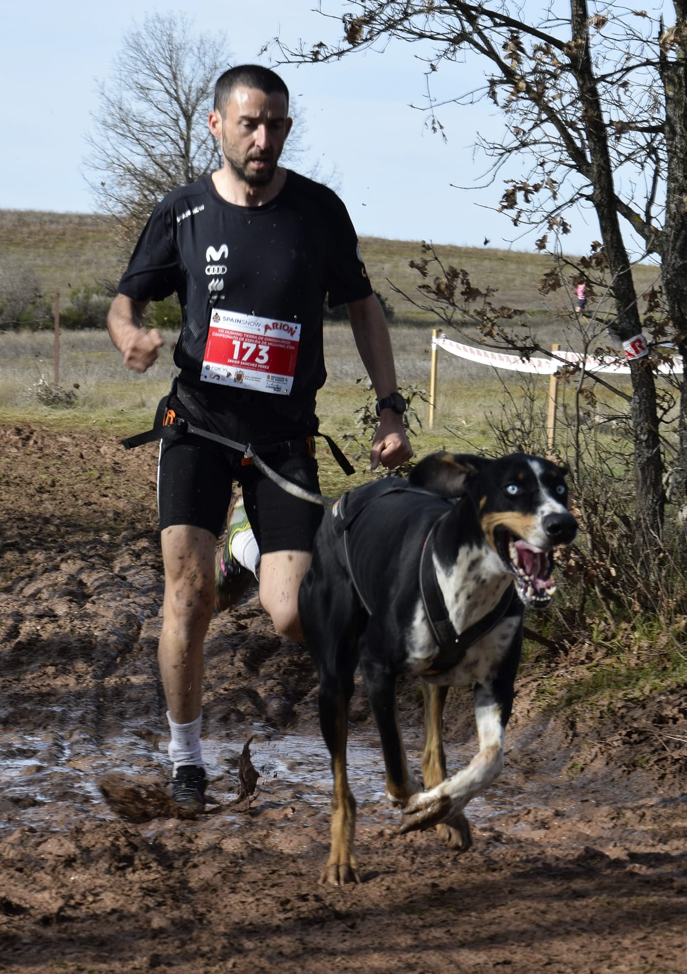 Javier Sánchez, tercero en el Campeonato del Mundo de Canicross 2023