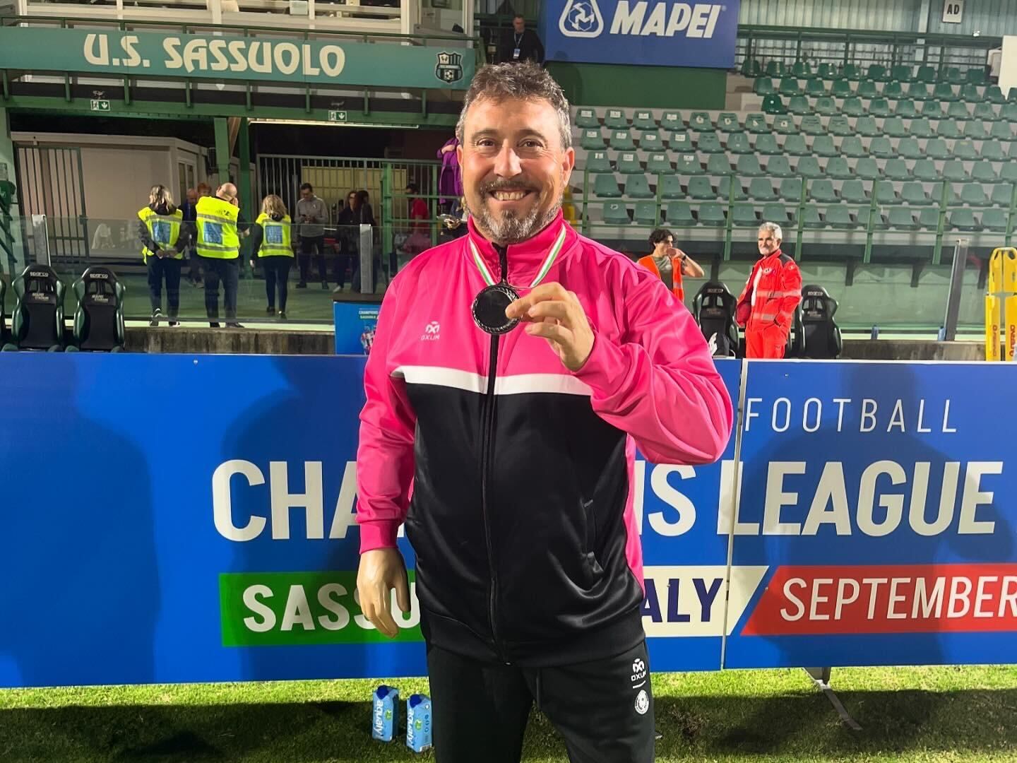 Eloy García con la medalla de plata