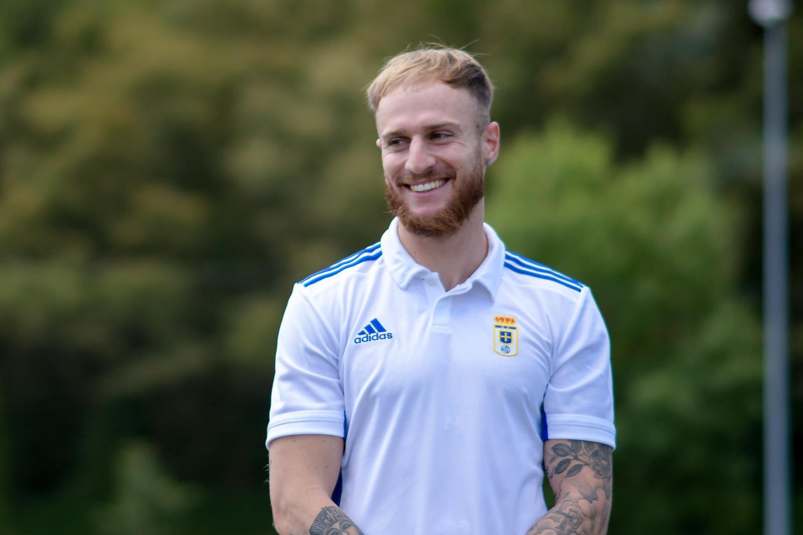 Pierre Cornud en su presentación con el Real Oviedo