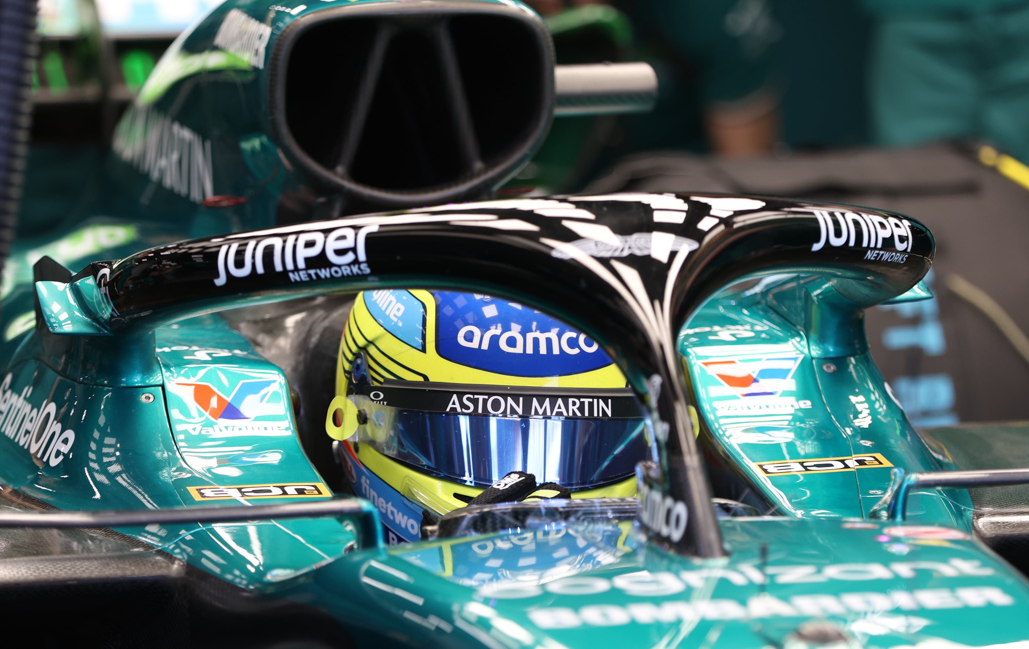 Jeddah (Saudi Arabia), 07/03/2024.- Spanish driver Fernando Alonso of Aston Martin steers his car during a practice session for the Formula One Saudi Arabia Grand Prix, at the Jeddah Corniche Circuit in Jeddah, Saudi Arabia, 07 March 2024. The 2024 Saudi Arabia Formula 1 Grand Prix is held on 09 March. (Fórmula Uno, Arabia Saudita) EFE/EPA/ALI HAIDER
