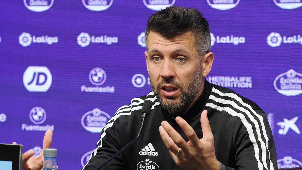 Pezzolano entrenador del Real Valladolid en la previa ante el Rayo