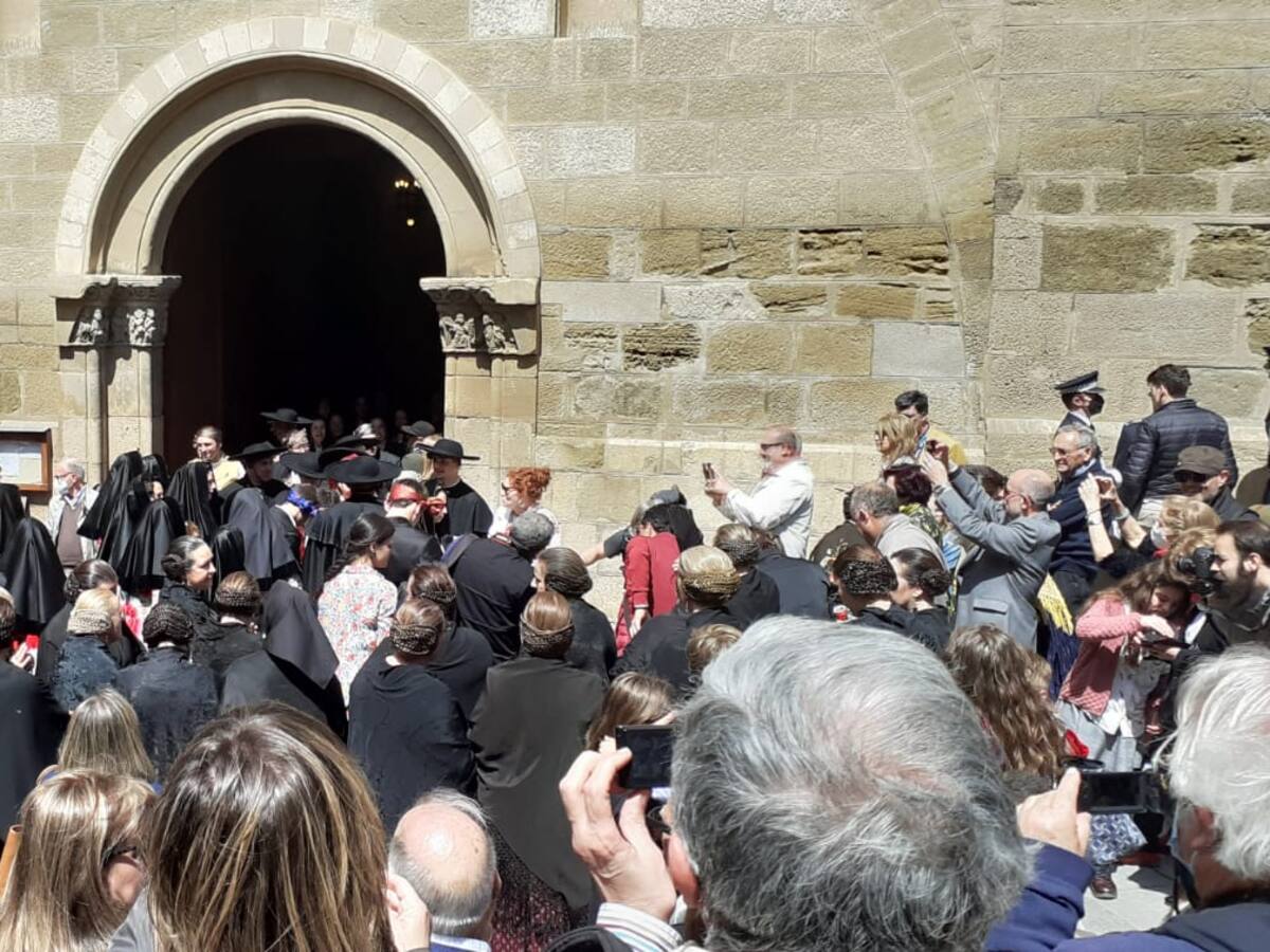 Histórico y multitudinario "Día de La Faldeta" en Fraga