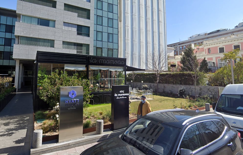 Un restaurante en el Paseo de la Castellana.