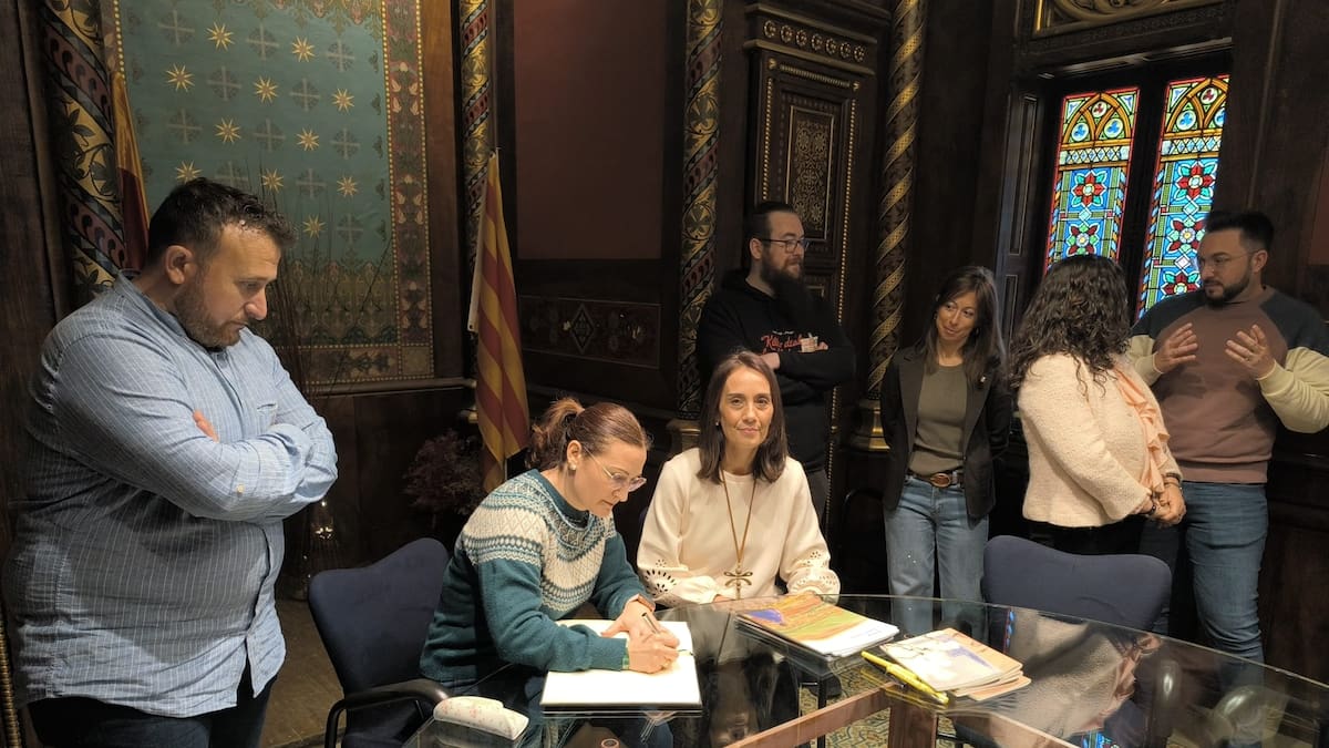 Lahiguera y Castellar del Vallès celebran 20 años de hermanamiento en un emotivo acto institucional