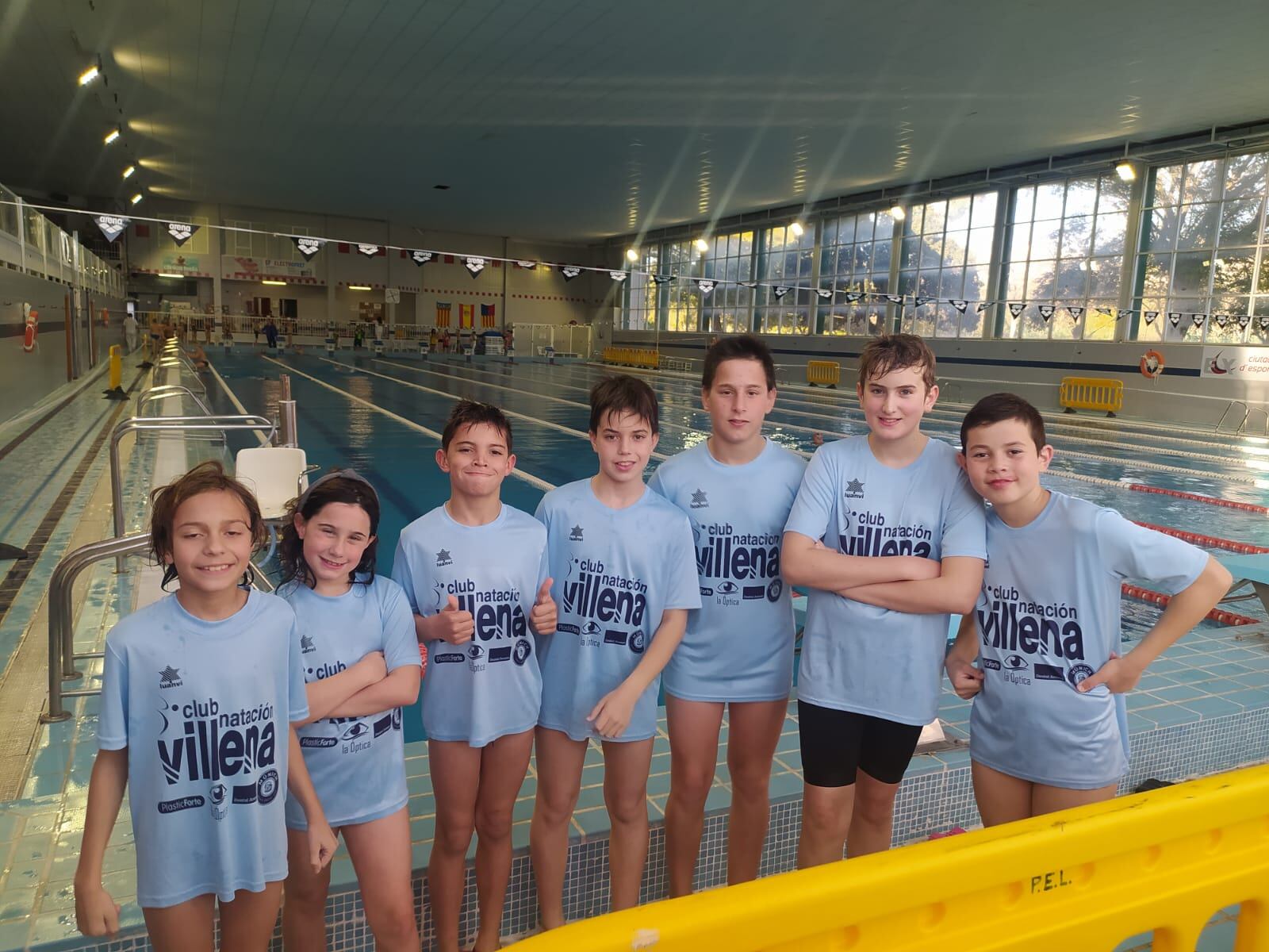 Nadadores del Club Natación Villena