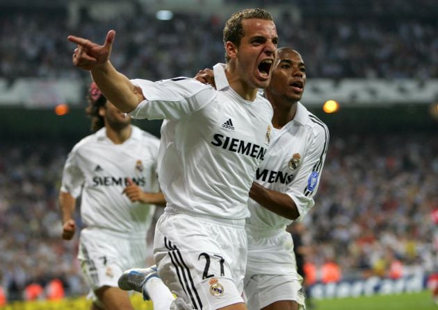 Roberto Soldado celebra un gol con la camiseta del Real Madrid