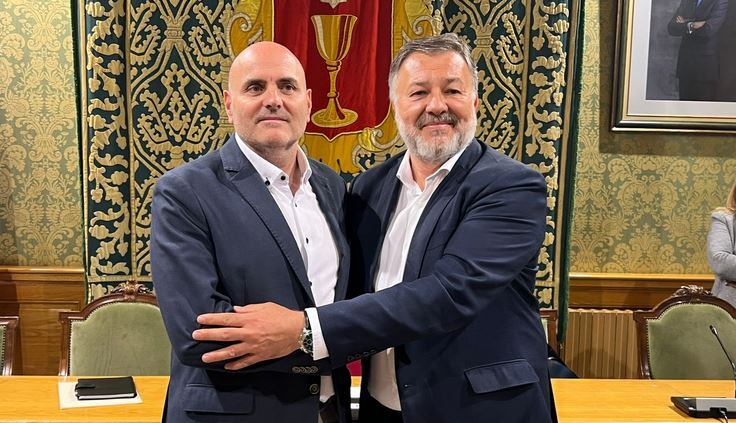 Alberto Asensi, portavoz de la gestora de la UB Conquense, y Darío Dolz, alcalde de Cuenca.