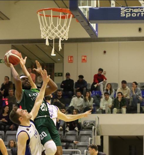 El Peñas sumó un importante triunfo a domicilio