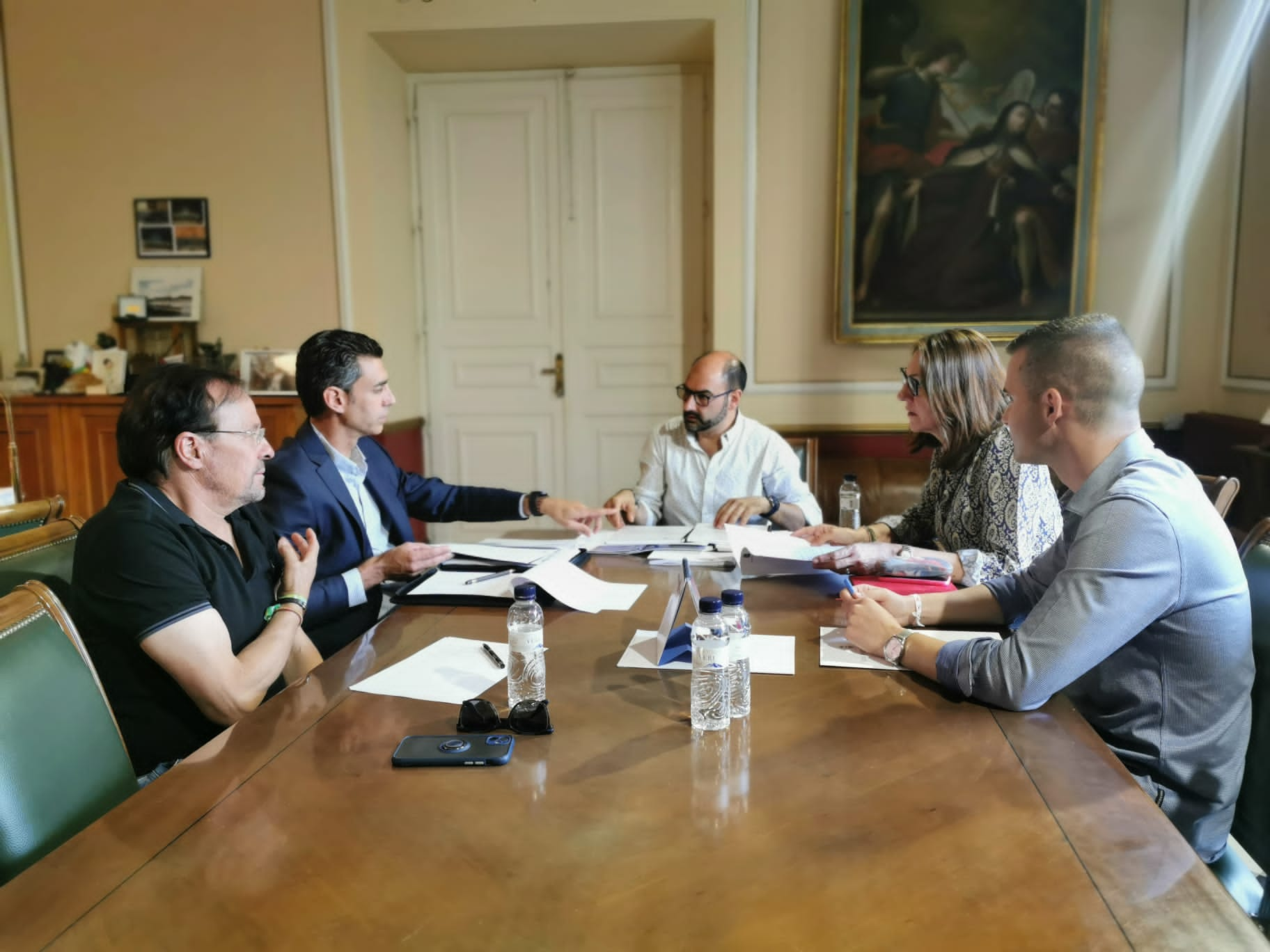 Imagen dela reunión entre Ayuntamiento de Barbastro y Comarca del Somontano