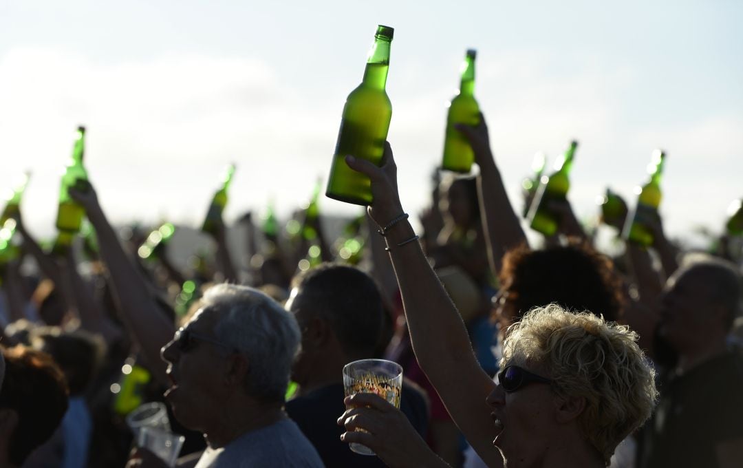 Record escanciado simultáneo de Gijón