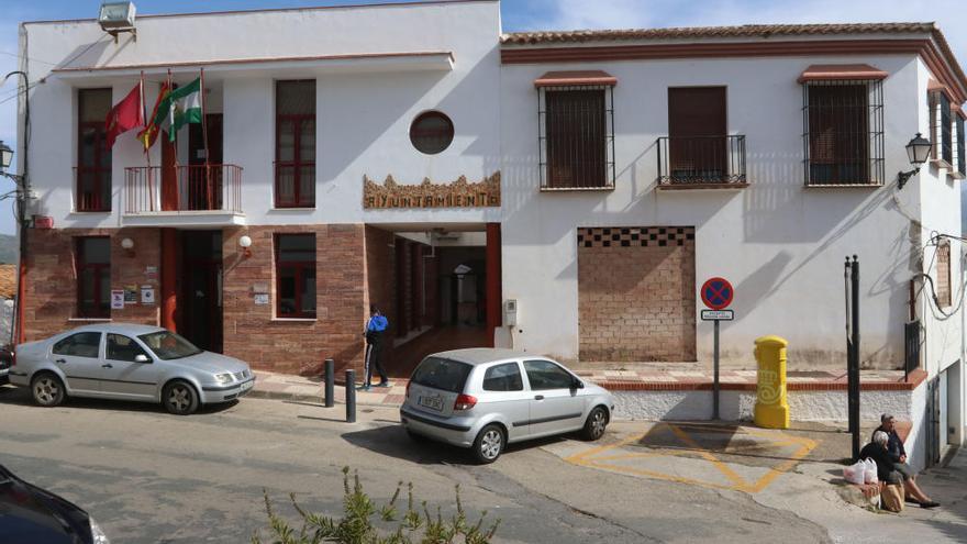 Fachada del Ayuntamiento de Casabermeja (Málaga)