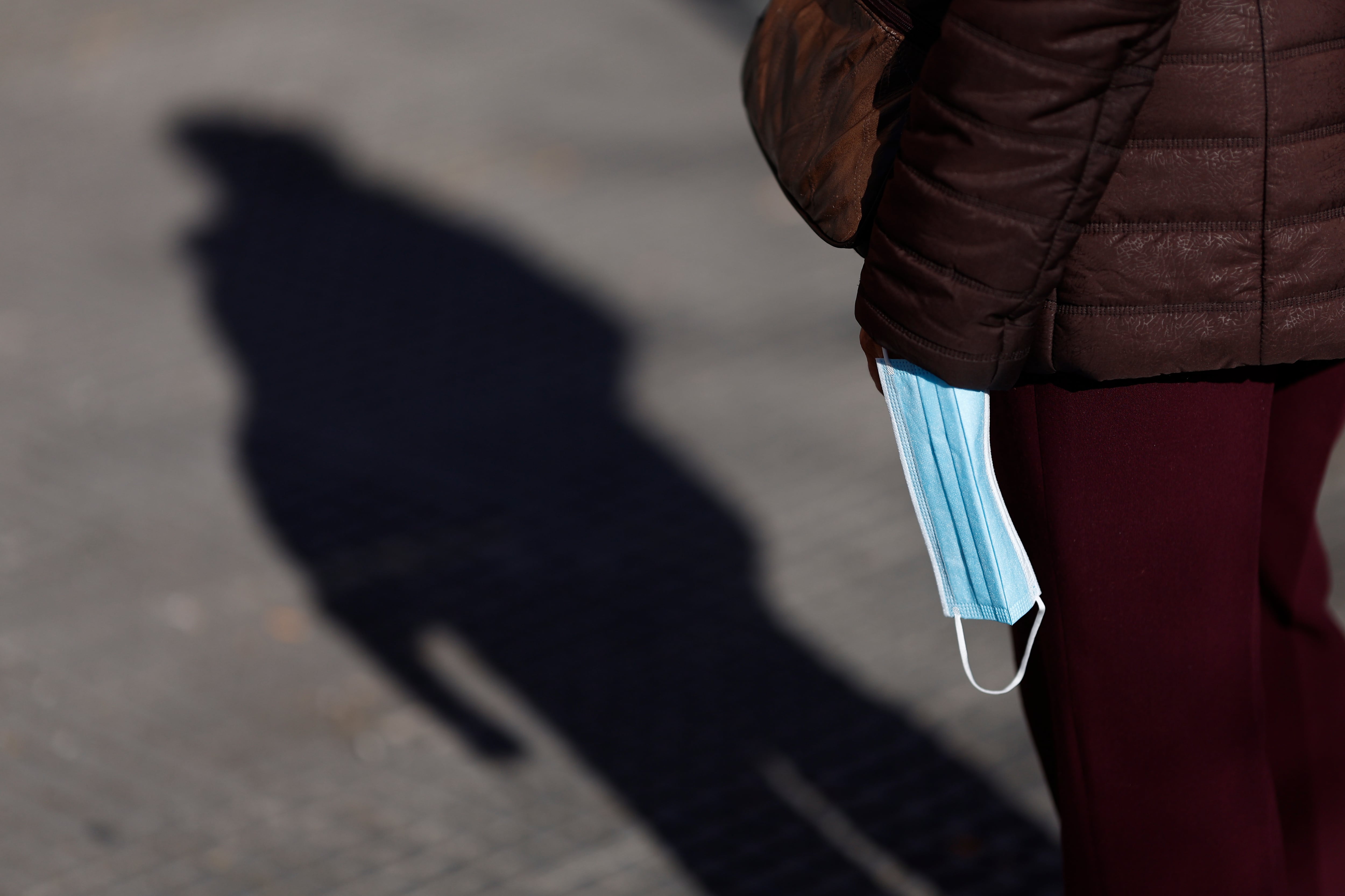 Tras la segunda semana de bajada de la incidencia, las mascarillas pasan a ser de uso recomendado en centros de salud extremeños