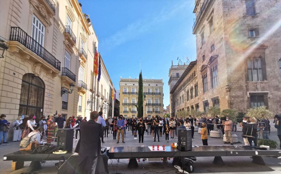 El síndic de Ciudadanos, Toni Cantó, también ha acudido a la concentración de este domingo.