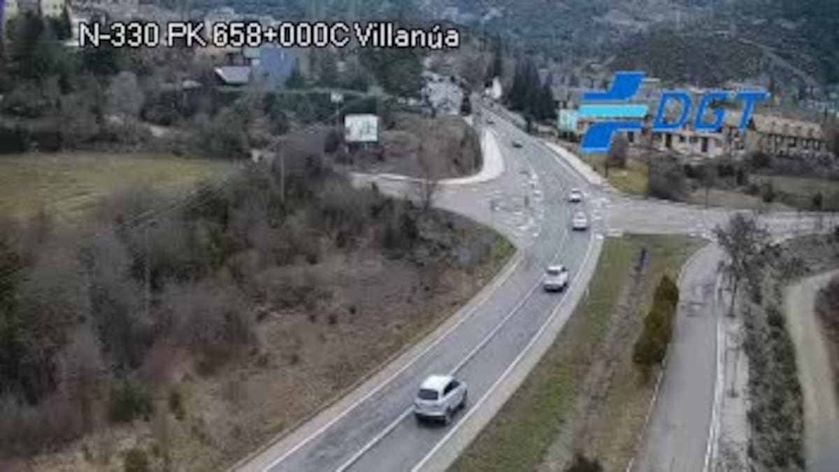 Tráfico pide precaución por las placas de hielo