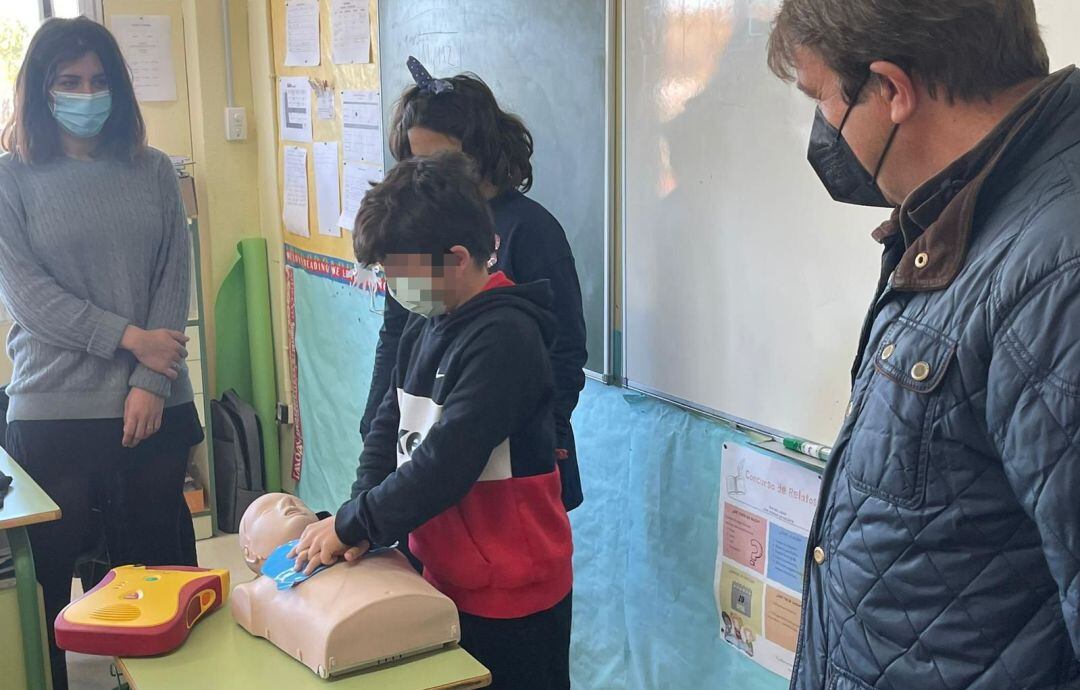 Los talleres de primeros auxilios de Tres Cantos han contado con la participación de más de 2.000 alumnos de primaria