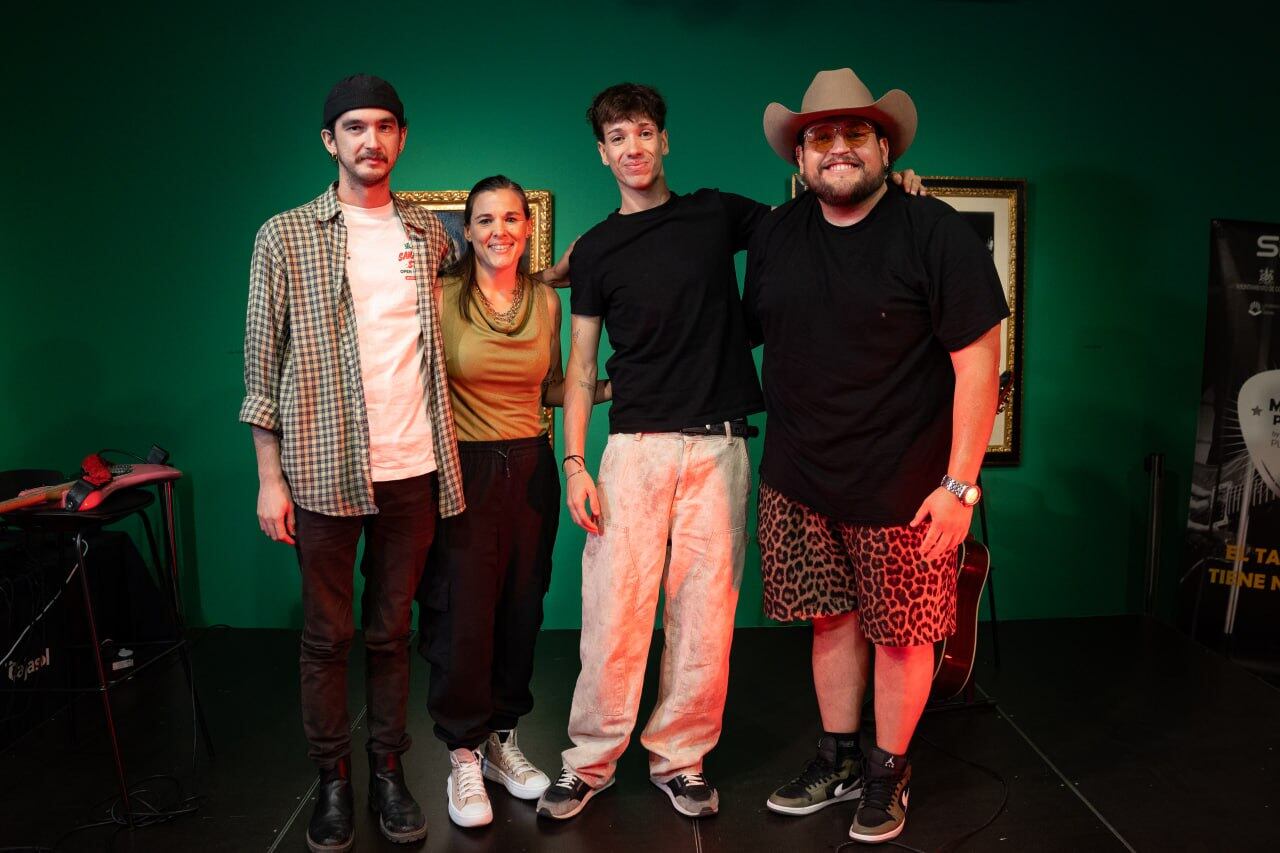 Carlos león, Izan Damero, Adela Martínez y Robier Rojas