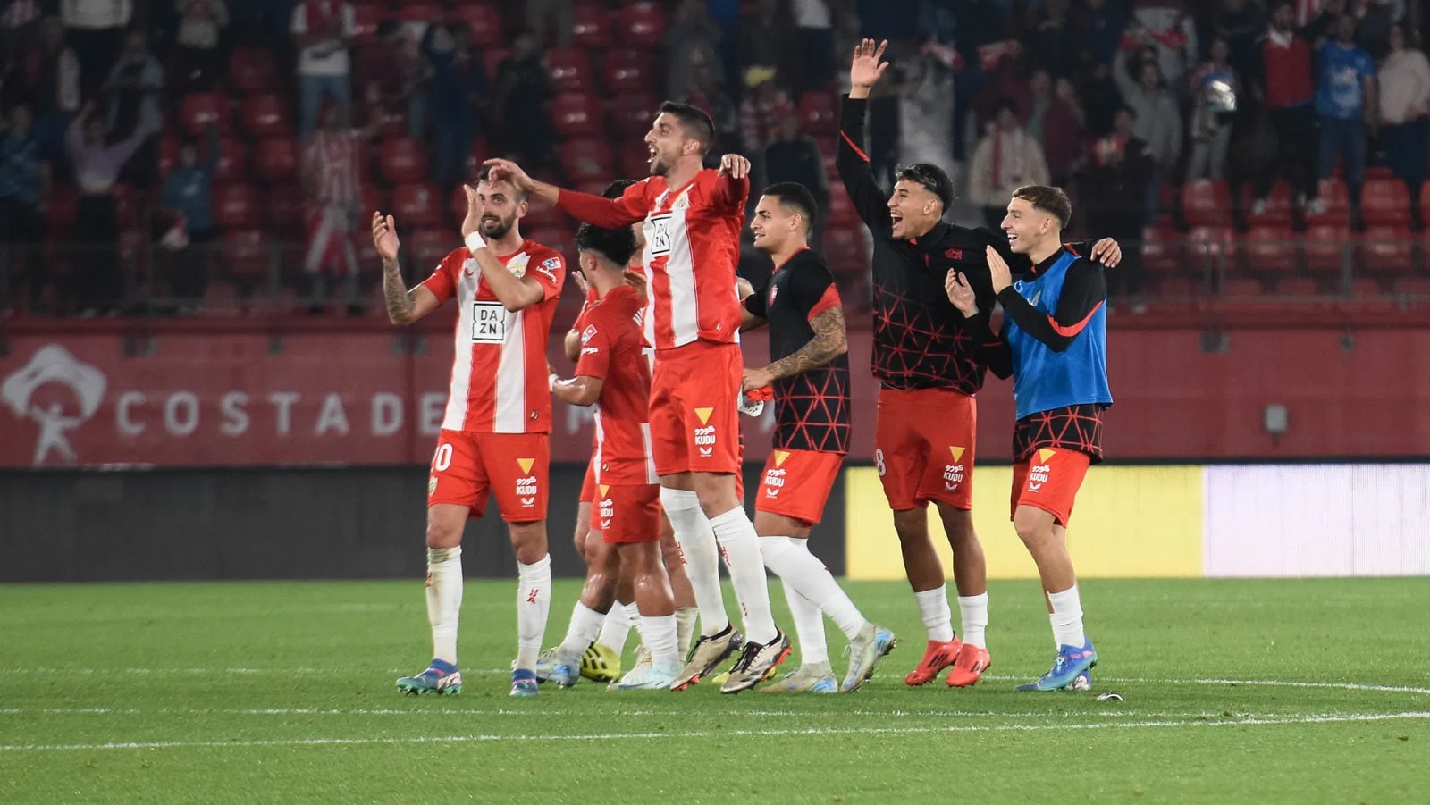 El equipo quiere seguir con la comunión perfecta con la grada para superar al Mirandés.