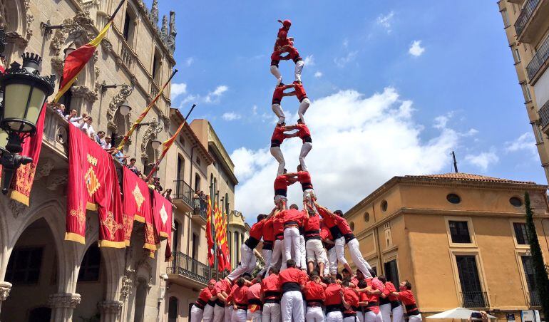 2d9fm carregat per la colla Joves dels Xiquets de Valls a la festa major de Terrassa.