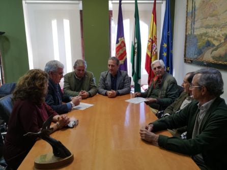 La firma des este convenio supone un importante paso para proteger a las aves de los venenos y la intoxicación por el plomo utilizado en la munición de caza