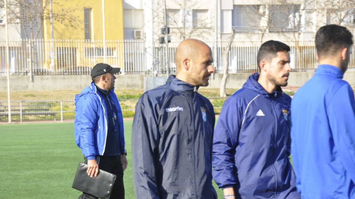 "Iremos a Sevilla con la idea de ganar, de lo contrario nos puede caer un saco"