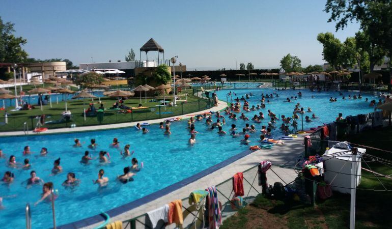 La mayor parte de las actividades se desarrollan en la Piscina Municipal