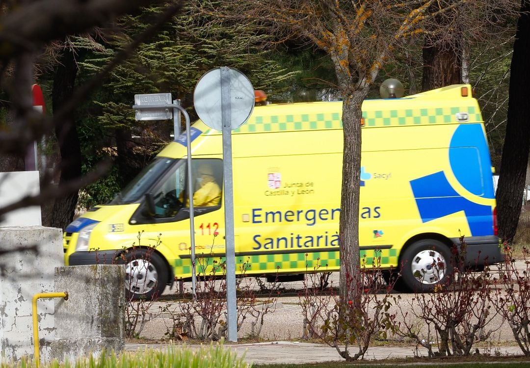 Intervención de una ambulancia durante la pandemia