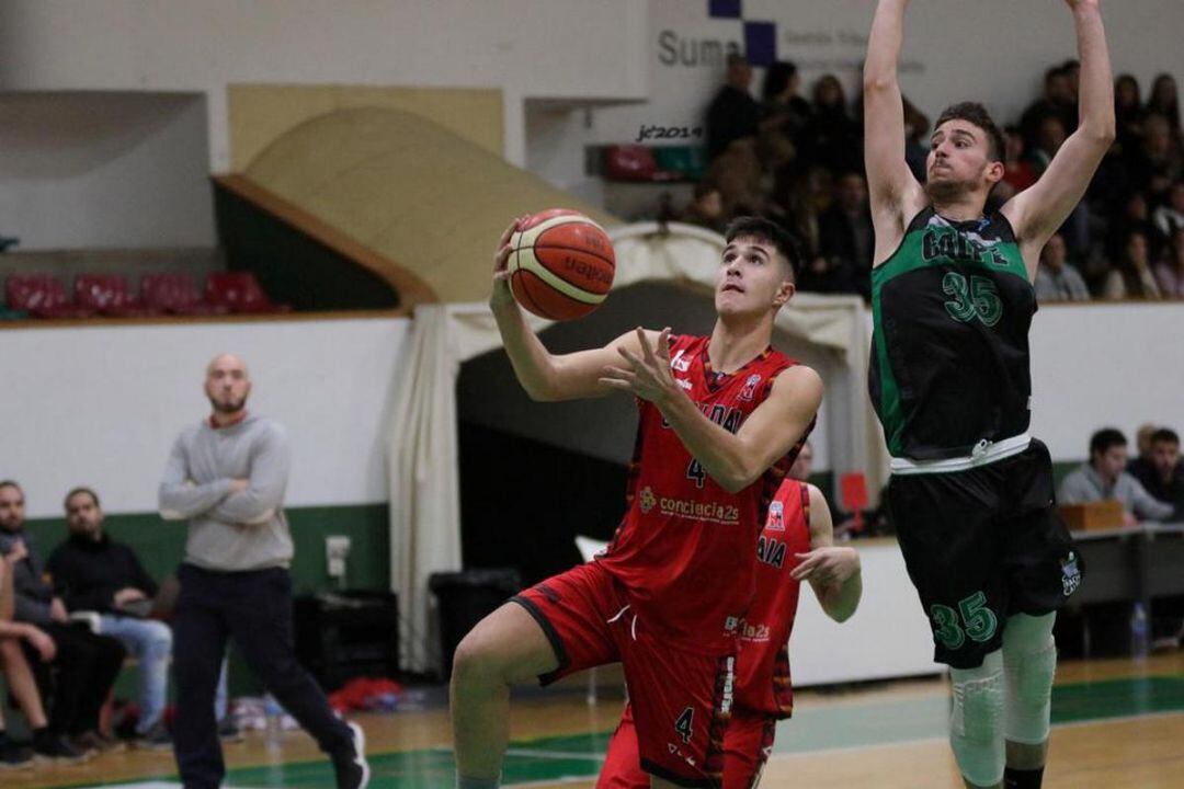 Alejandro Requena durante un partido con el Aldaia