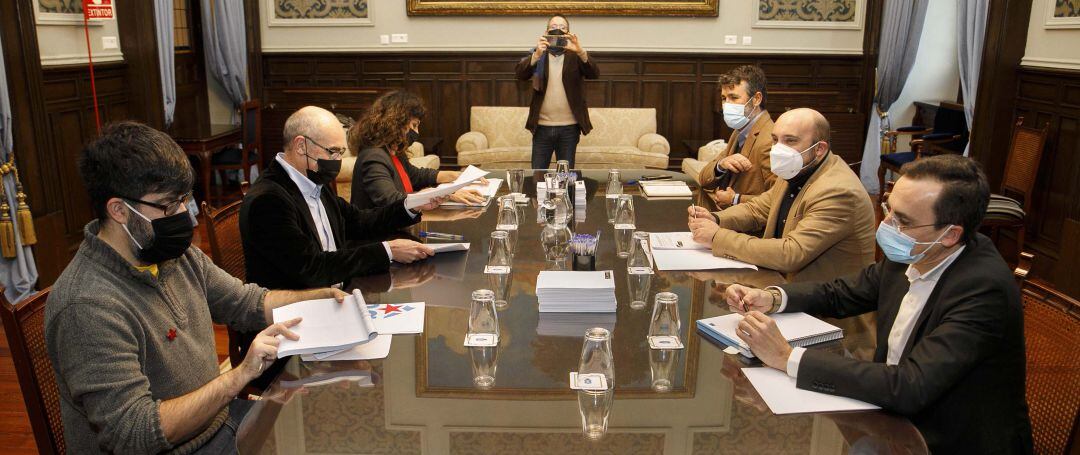 Comisión de Seguimiento del pacto entre PSOE y BNG