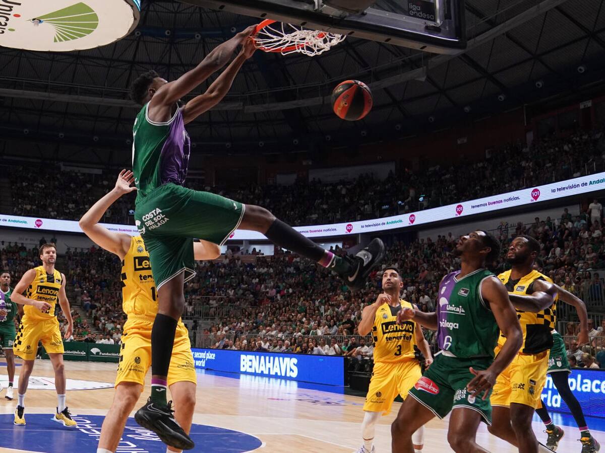 El Unicaja está de dulce y vapulea al Lenovo Tenerife (98-75)