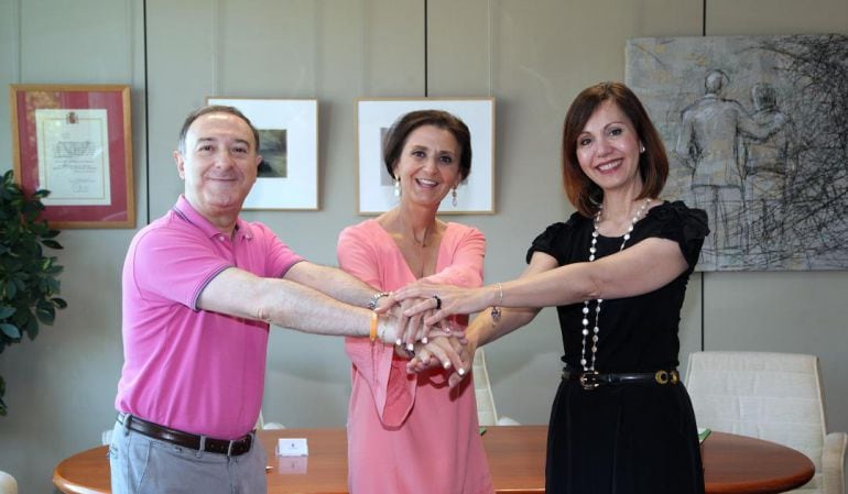 Fernando Soria, director EsM (izquierda); Mar Rodríguez, concejala Deportes Alcobendas (centro); y Mayte Pinto, directora de Fundal  (derecha)