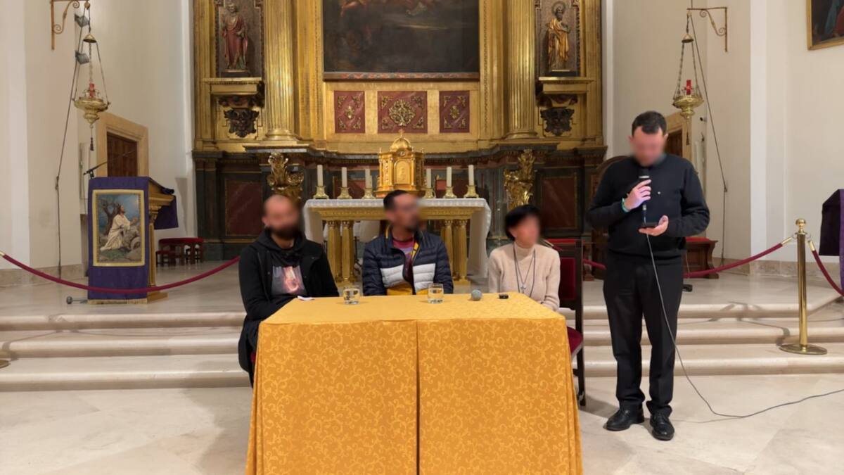 Saúl Castro, presidente de la Asociación contras las Terapias de Conversión, asistió a una sesión de 'Transformados' en una iglesia de Getafe