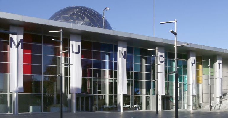 Fachada del Museo Nacional de Ciencia y Tecnología de Alcobendas