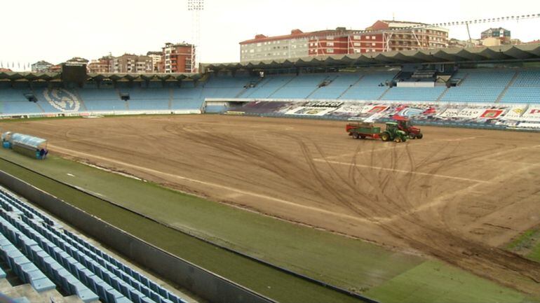 El jueves comenzarán los trabajos para plantar el nuevo césped de Balaídos   