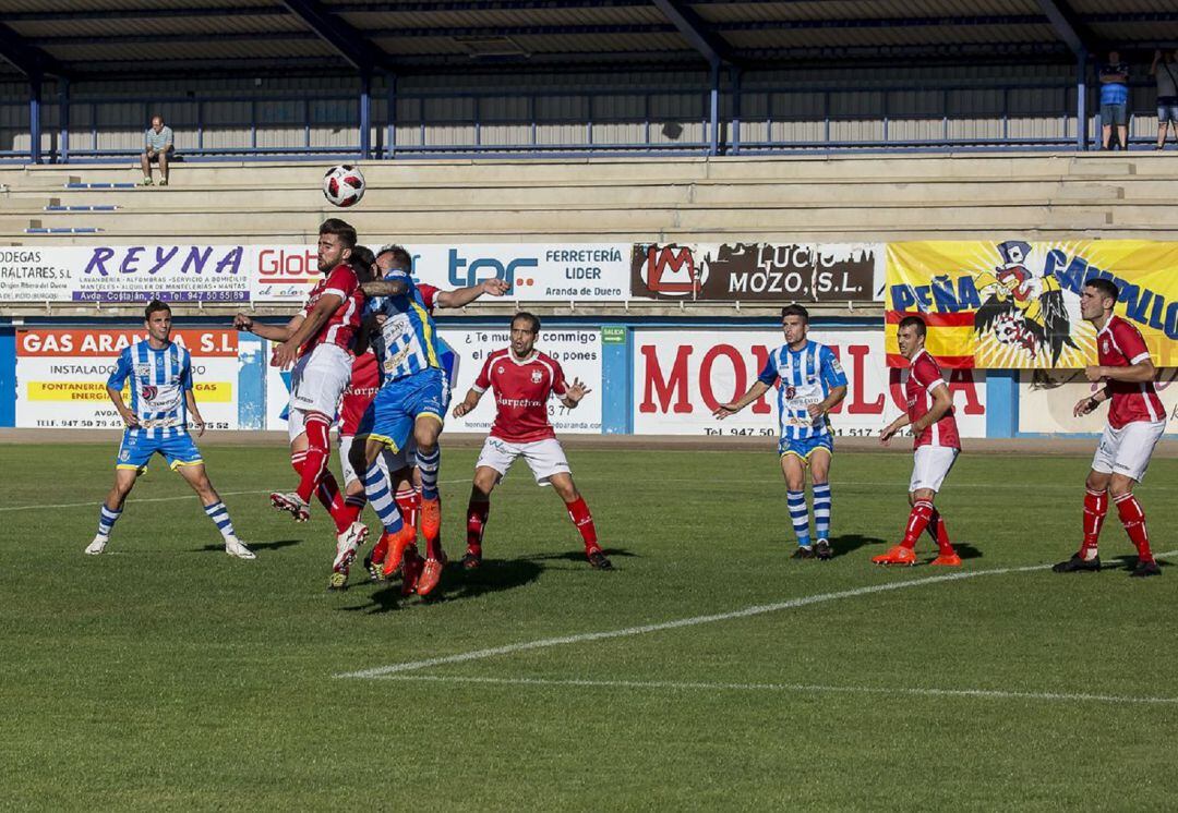 Los blanquiazules frente al Briviesca en el encuentro disputado en El Montecillo.