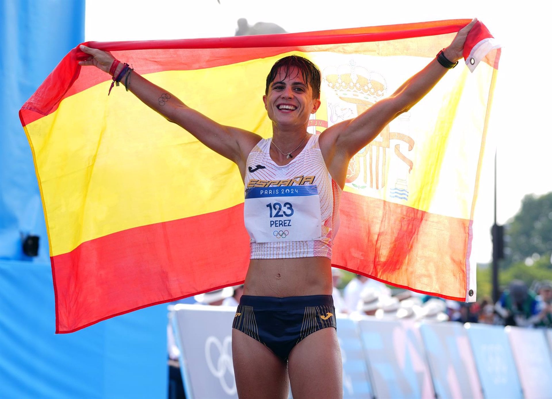 María Pérez tras ganar la medalla de plata en los JJOO de París 2024