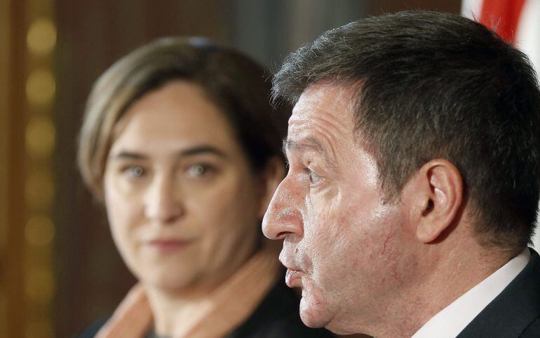 Ada Colau amb l'alcalde d'Atenas, Giorgios Kaminis