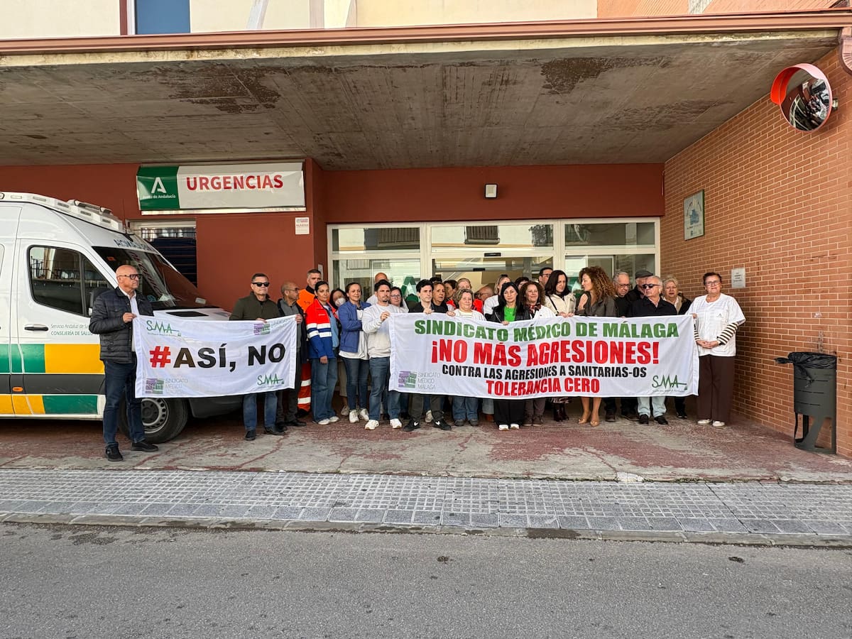 Persigue por el centro de salud a un médico exigiéndole morfina: "Tenemos un problema"