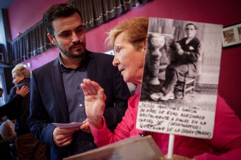 Alberto Garzón, en la presentación de prpuestas sobre Memoria Histórica y para acabar con la impunidad del franquismo