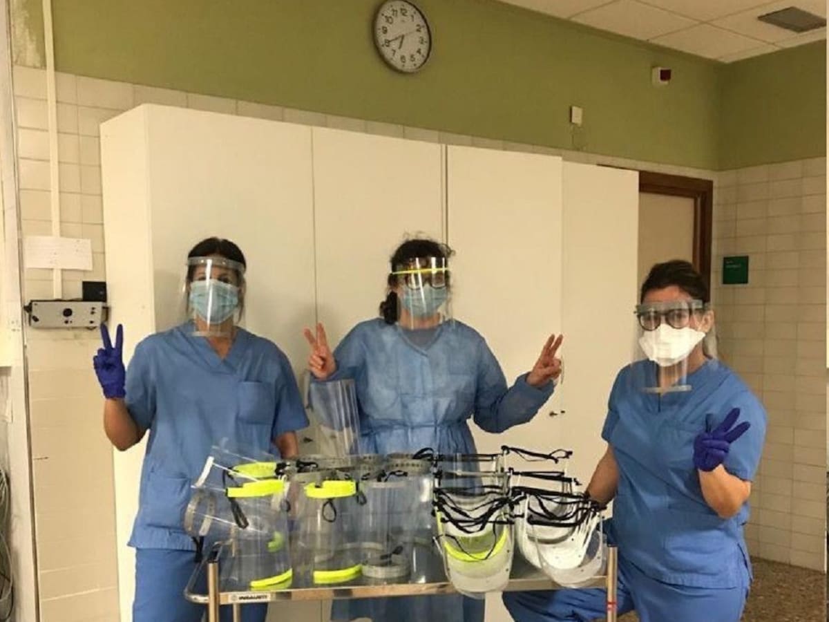 Máscaras solidarias para personal sanitario también en la zona de la Ribera