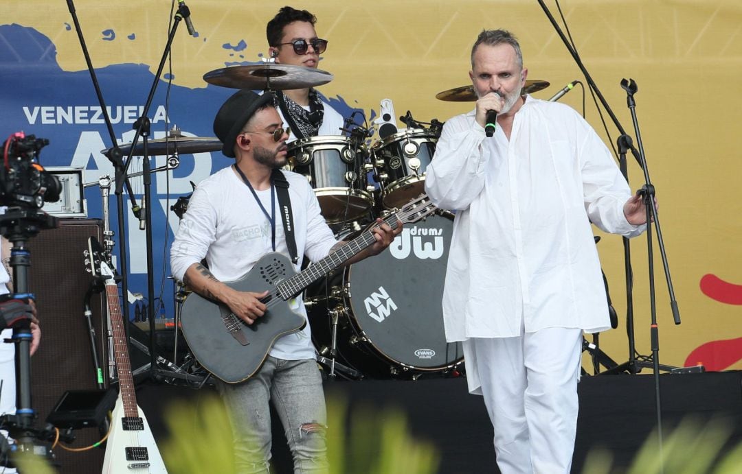 El cantante Miguel Bosé en el concierto por Venezuela en Cúcuta (Colombia)