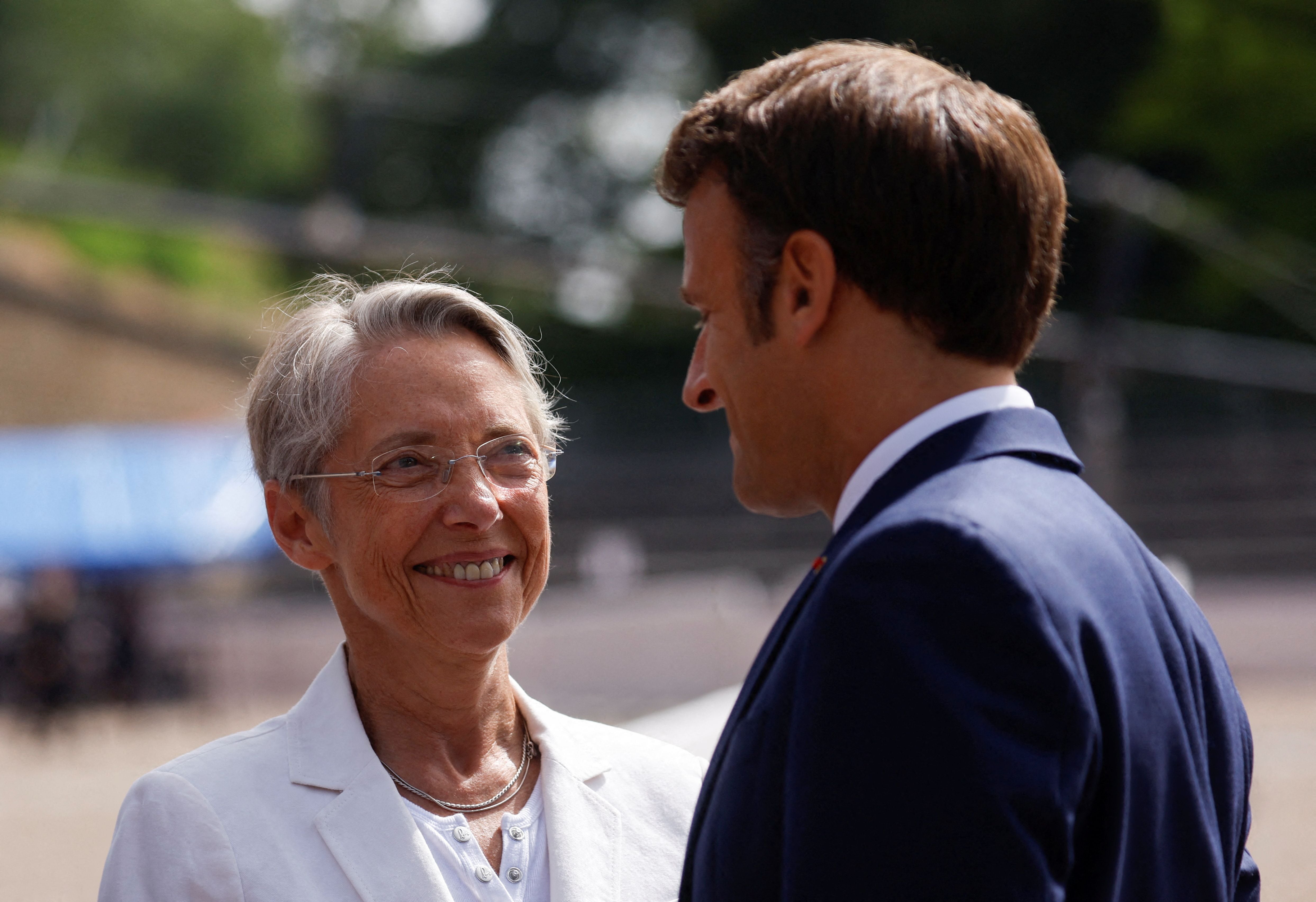 La primera ministra francesa, Elisabeth Borne, y el presidente de la República, Emmanuel Macron.