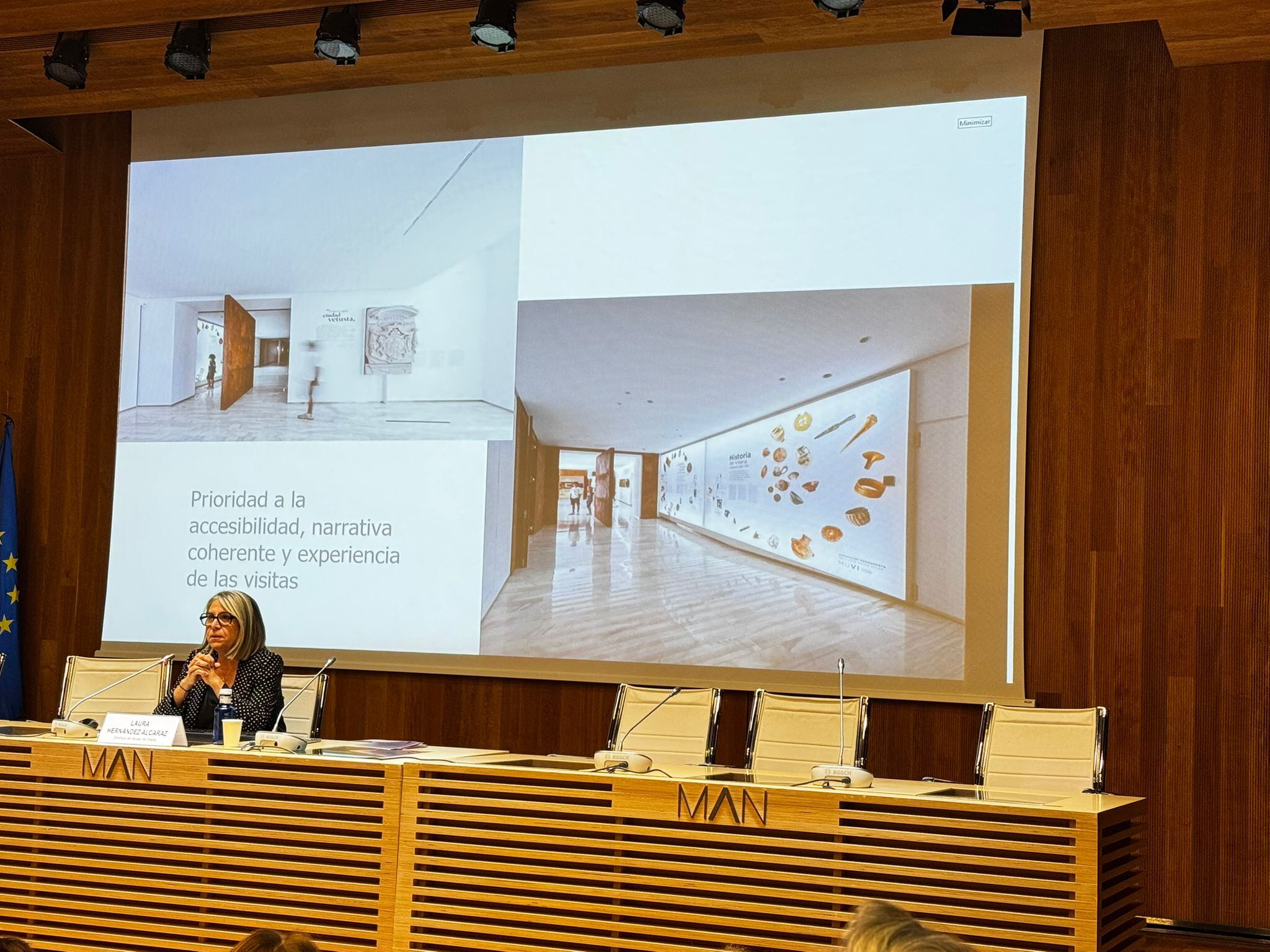 La directora del MUVI en varios congresos