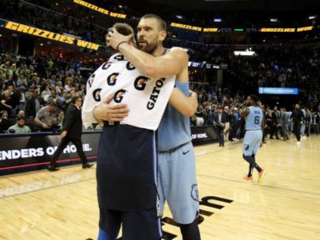 Marc saluda a Doncic tras el partido