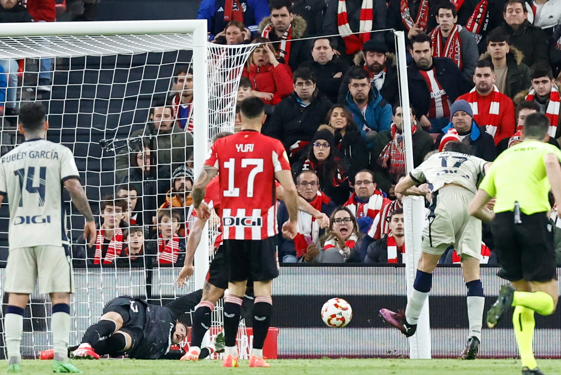 Budimir hizo el tercer y definitivo gol para Osasuna